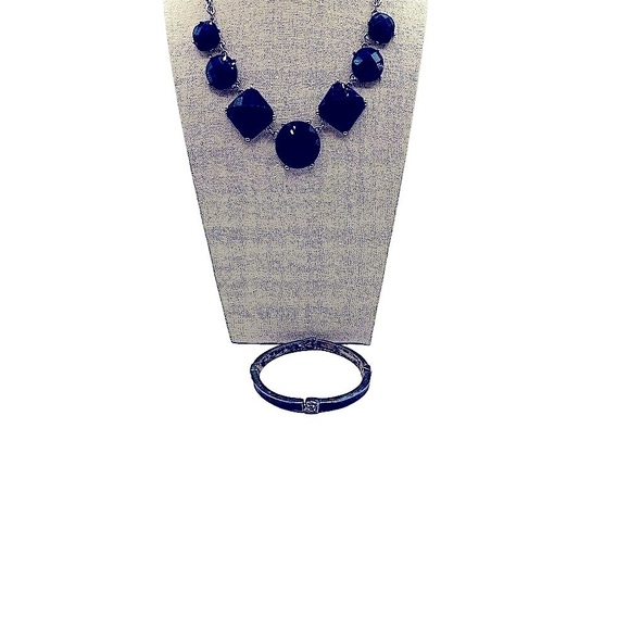 Blue Faceted Necklace & Bangle Set Geometric Design Silver-Tone Chain. N71 - Picture 4 of 12